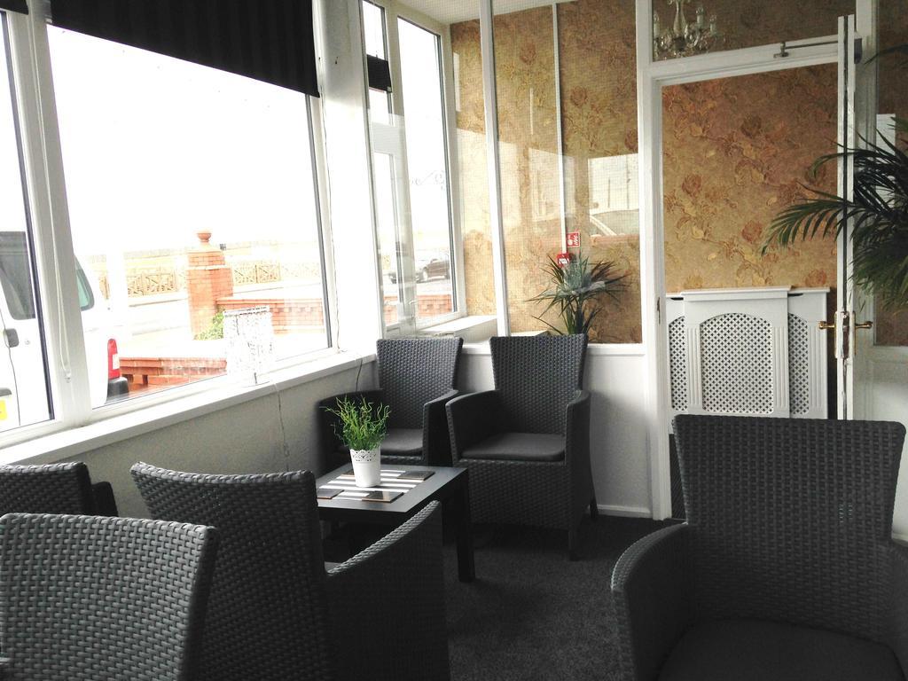 Windsor Park Hotel แบล็คพูล ภายนอก รูปภาพ